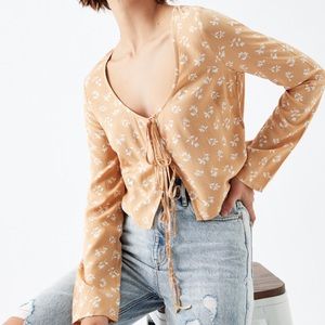 Kendall and Kyle Double Tie Front Top.